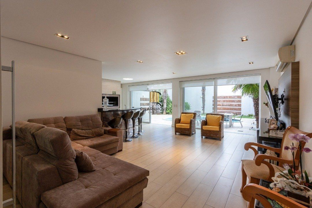 Casa para Venda - 463m², 4 dormitórios, sendo 4 suites, 4 vagas - Ipanema