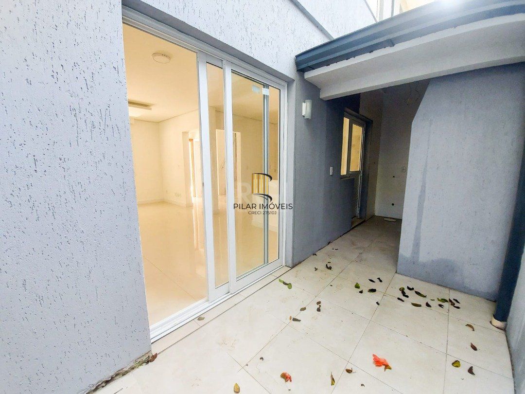 Casa Condominio para Venda - 128.96m², 4 dormitórios, sendo 2 suites, 2 vagas - Tristeza
