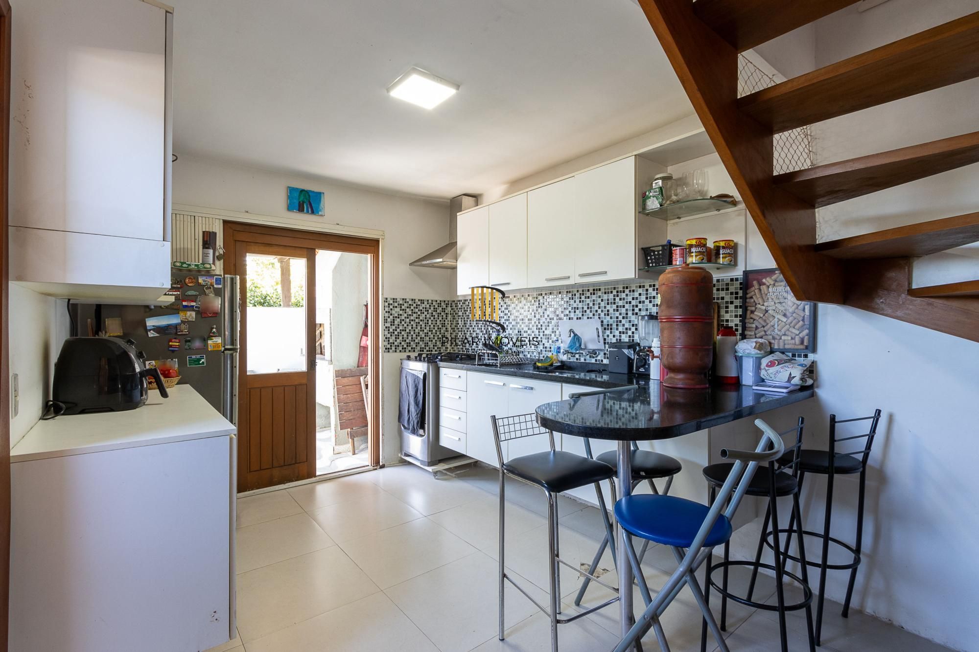 **Imóvel Espetacular em Condomínio Fechado em Ipanema, Porto Alegre**