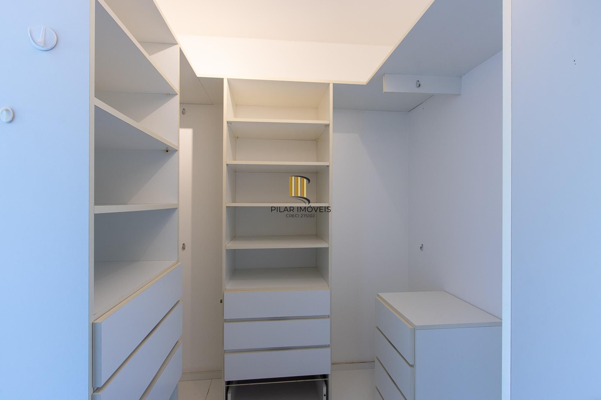 Casa com 4 dormitórios no Espírito santo