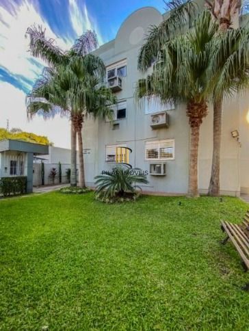 Apartamento com 2 dormitórios (reversível para 3) e 1 vaga escriturada  à venda no coração de Ipanema
