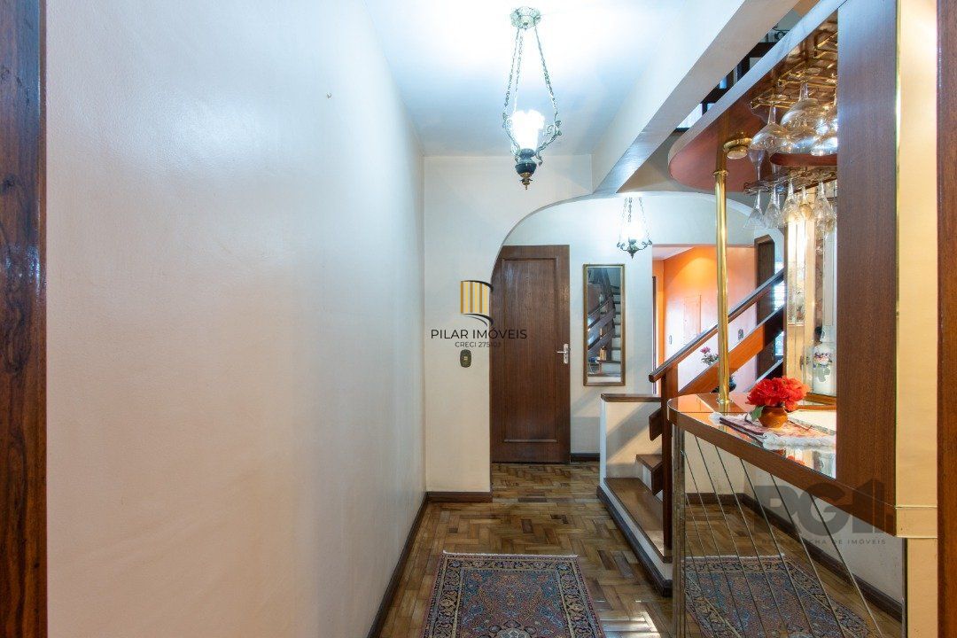 Casa 4 dormitórios no bairro Cristal