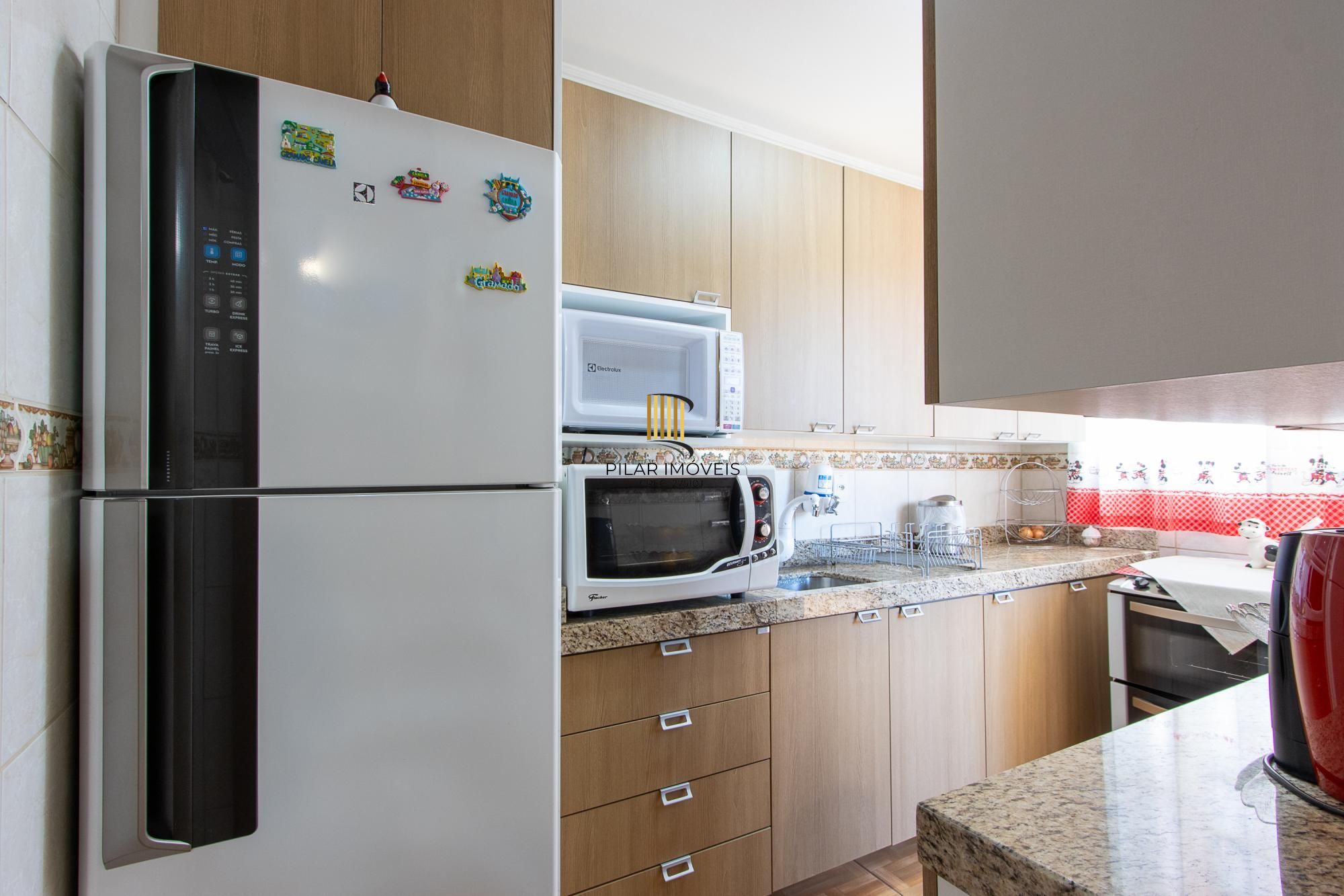 Apartamento de 2 dormitórios no bairro Medianeira.