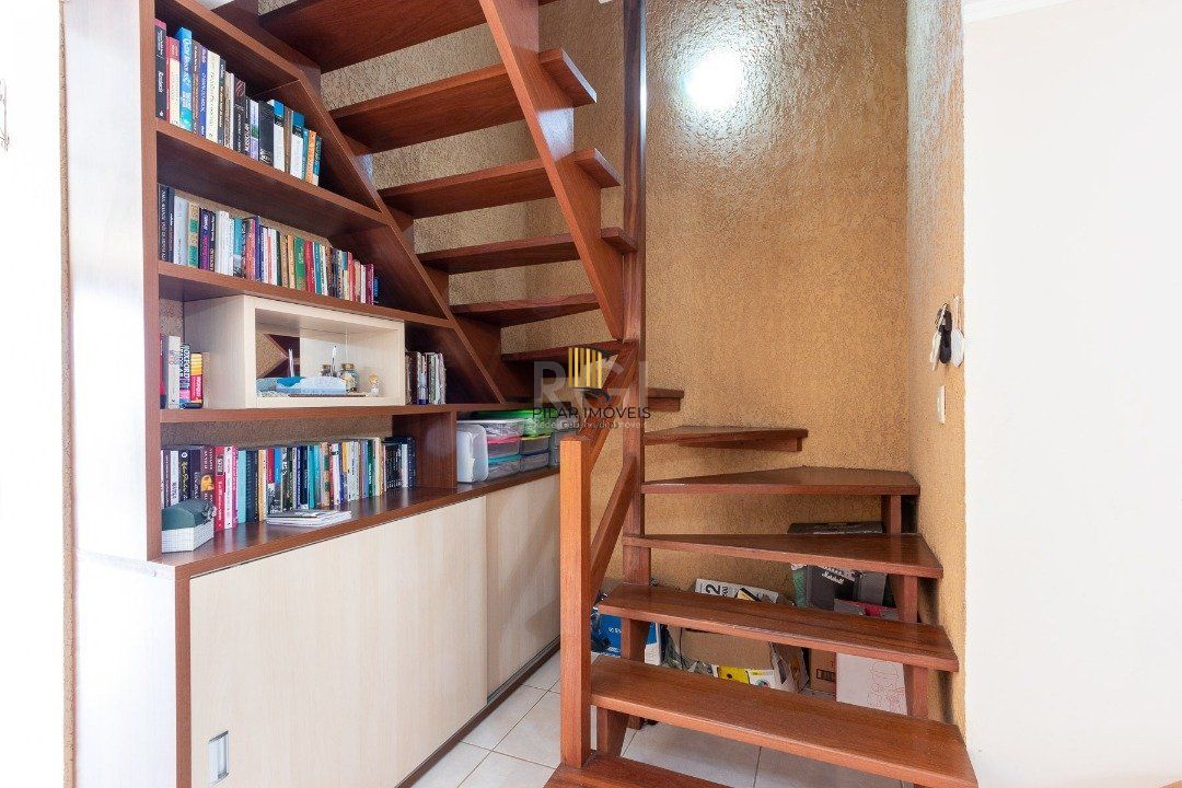 Casa para Venda - 195.96m², 3 dormitórios, sendo 1 suites, 2 vagas - Espirito Santo