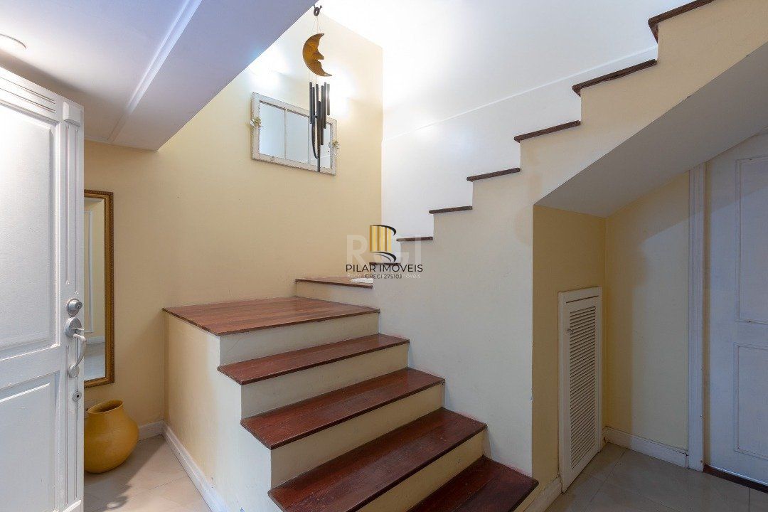 Casa Condominio para Venda - 322.88m², 3 dormitórios, sendo 1 suites, 4 vagas - Jardim Isabel