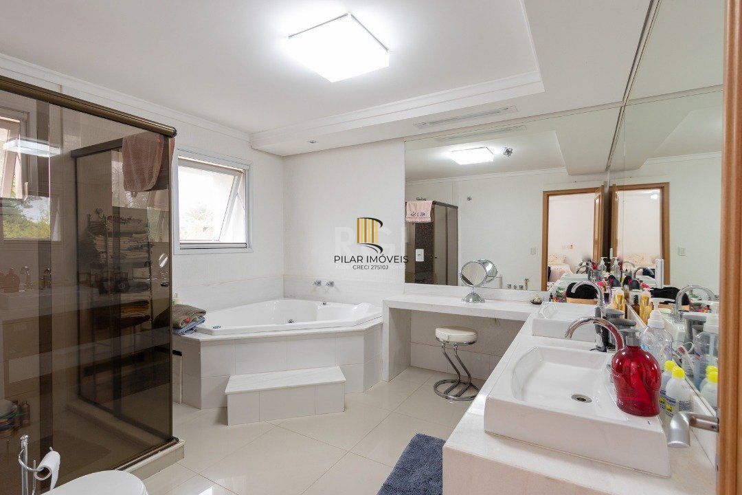 Casa 3 Dormitório(s) Bairro Terra Ville