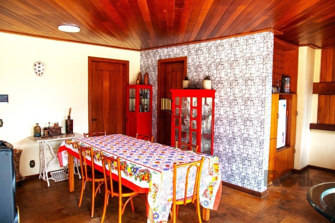 xcelente cobertura, 3 dormitórios, 1 suíte, (atualmente 3, ampliada suíte do casal),