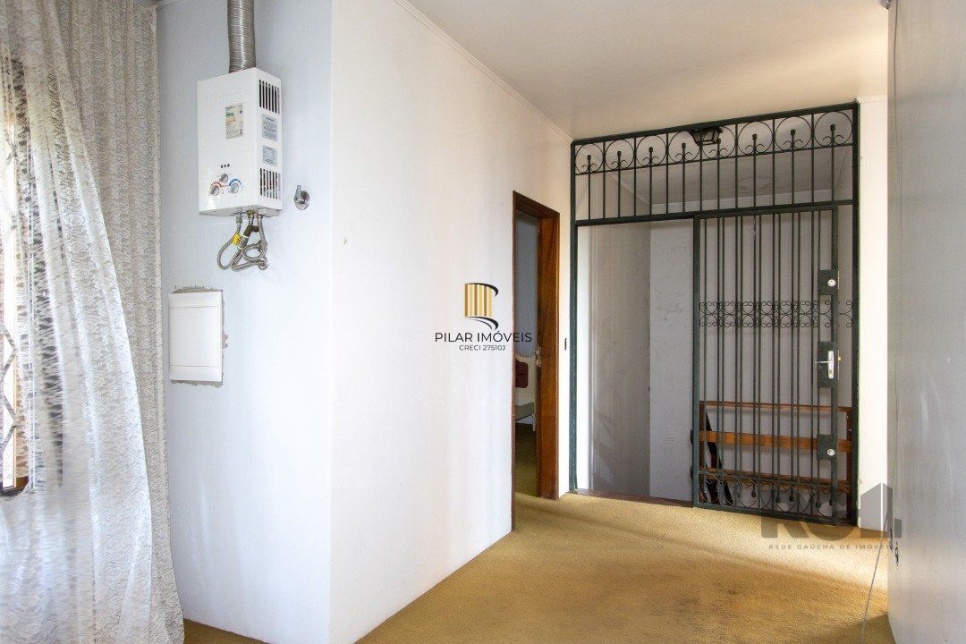 Casa para Venda - 361.95m², 4 dormitórios, sendo 2 suites, 3 vagas - Nonoai