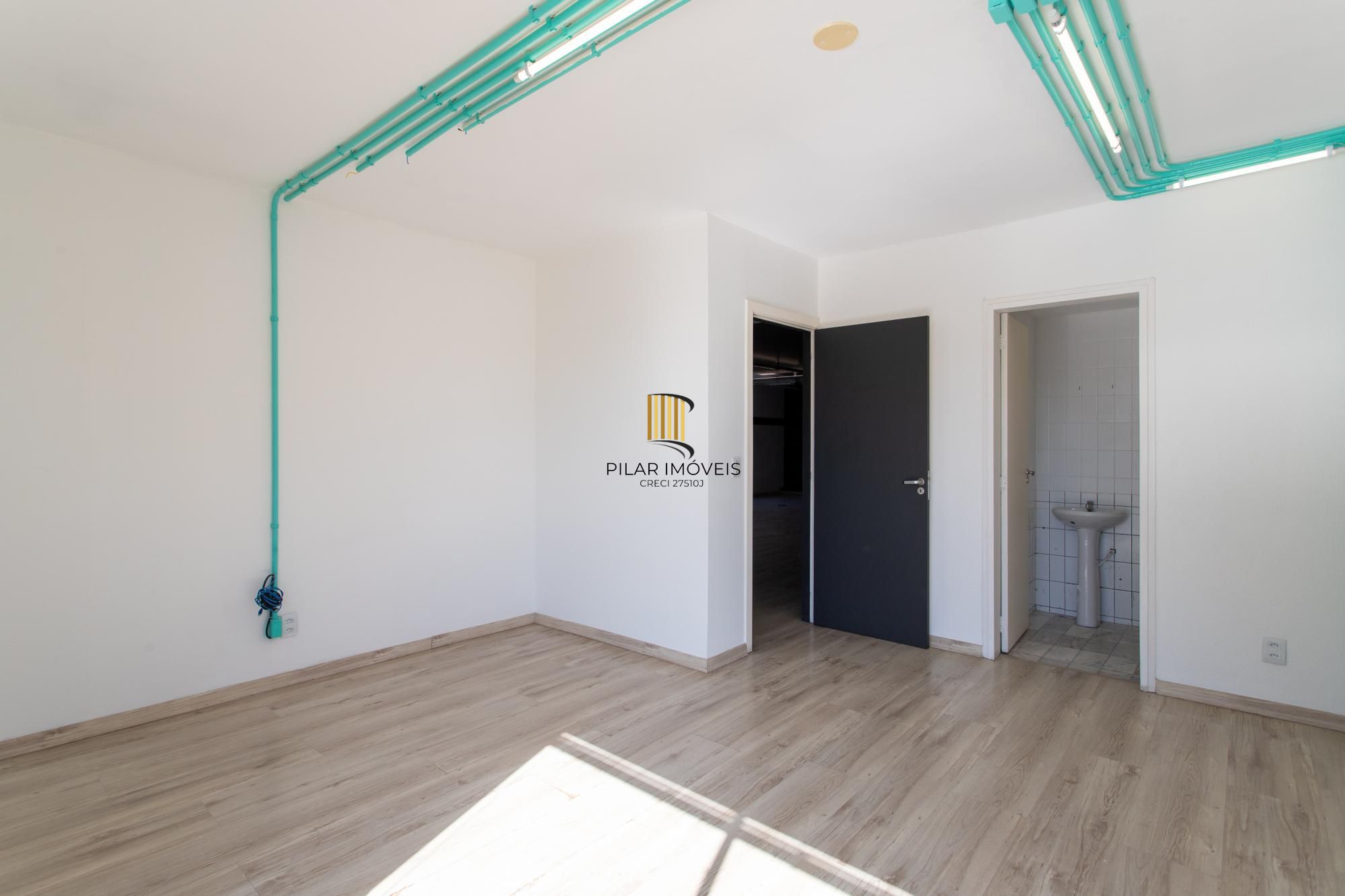 Andar inteiro de 214 m²