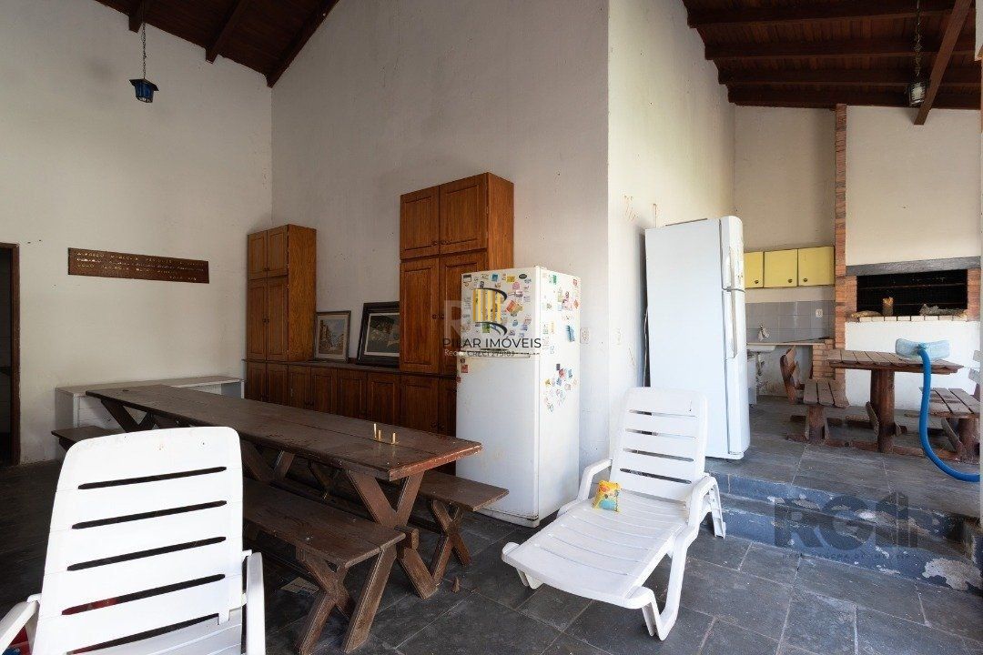 Casa 4 dormitórios no bairro Cristal
