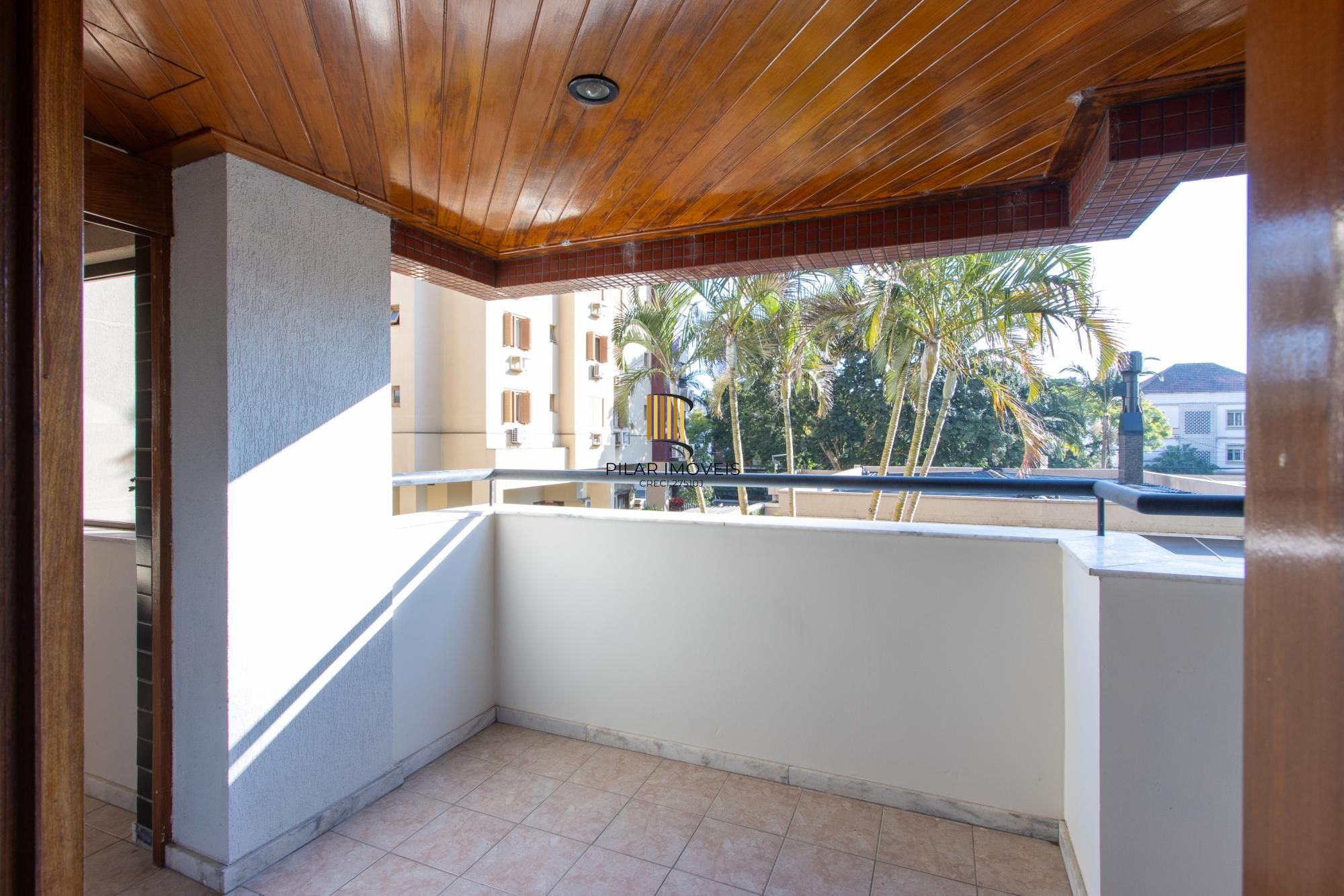 Apartamento 3 dormitórios no bairro Menino Deus