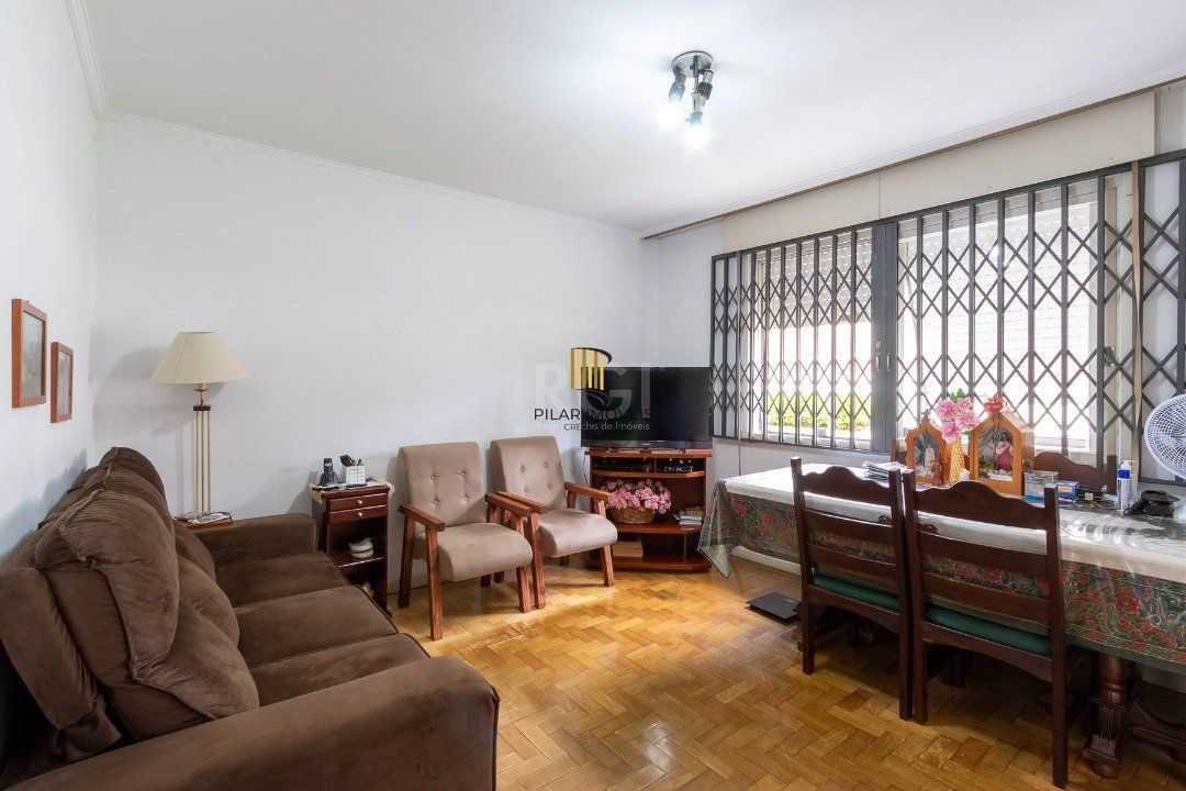 Casa para Venda - 280m², 4 dormitórios, sendo 1 suites, 3 vagas - Vila Assunção