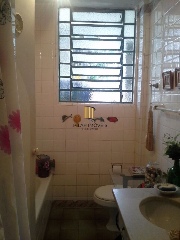 Casa para Venda - 330m², 4 dormitórios, Menino Deus