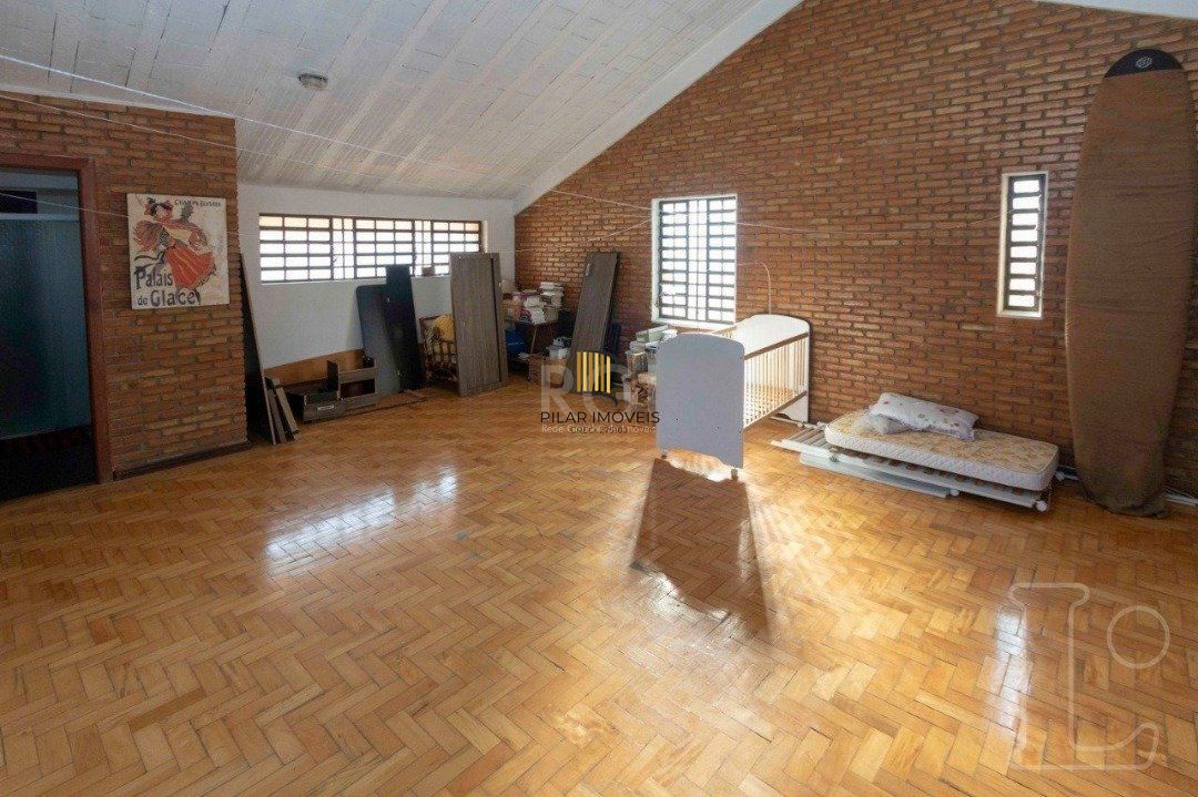 Casa para Venda - 349m², 4 dormitórios, sendo 1 suites, 3 vagas - Tristeza