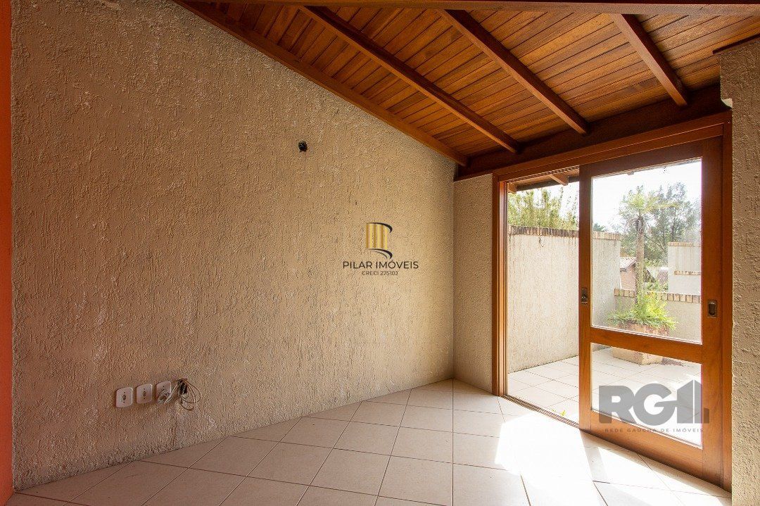Casa em condomínio, 102m², 2 dormitórios, Guarujá