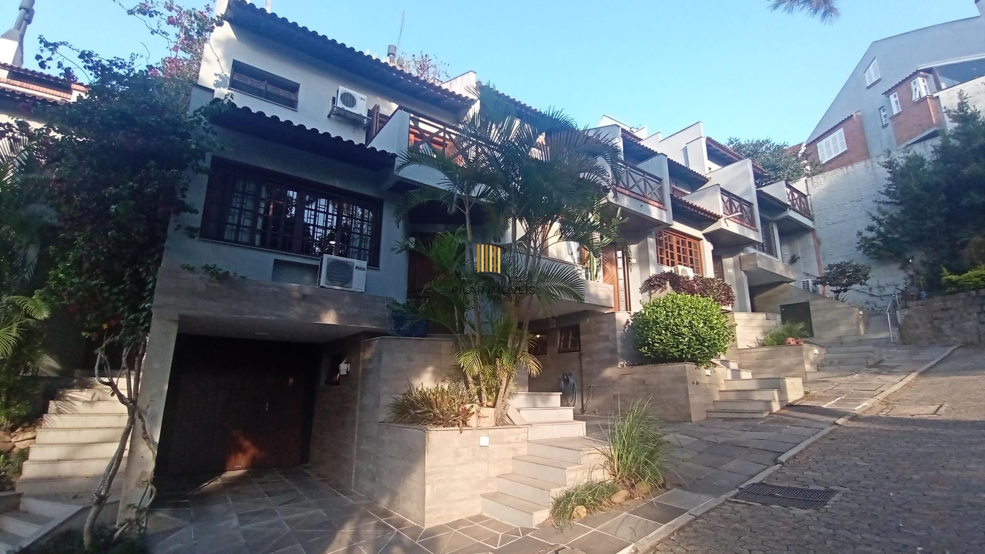 Casa de Condomínio com 3 Suítes, no bairro Tristeza