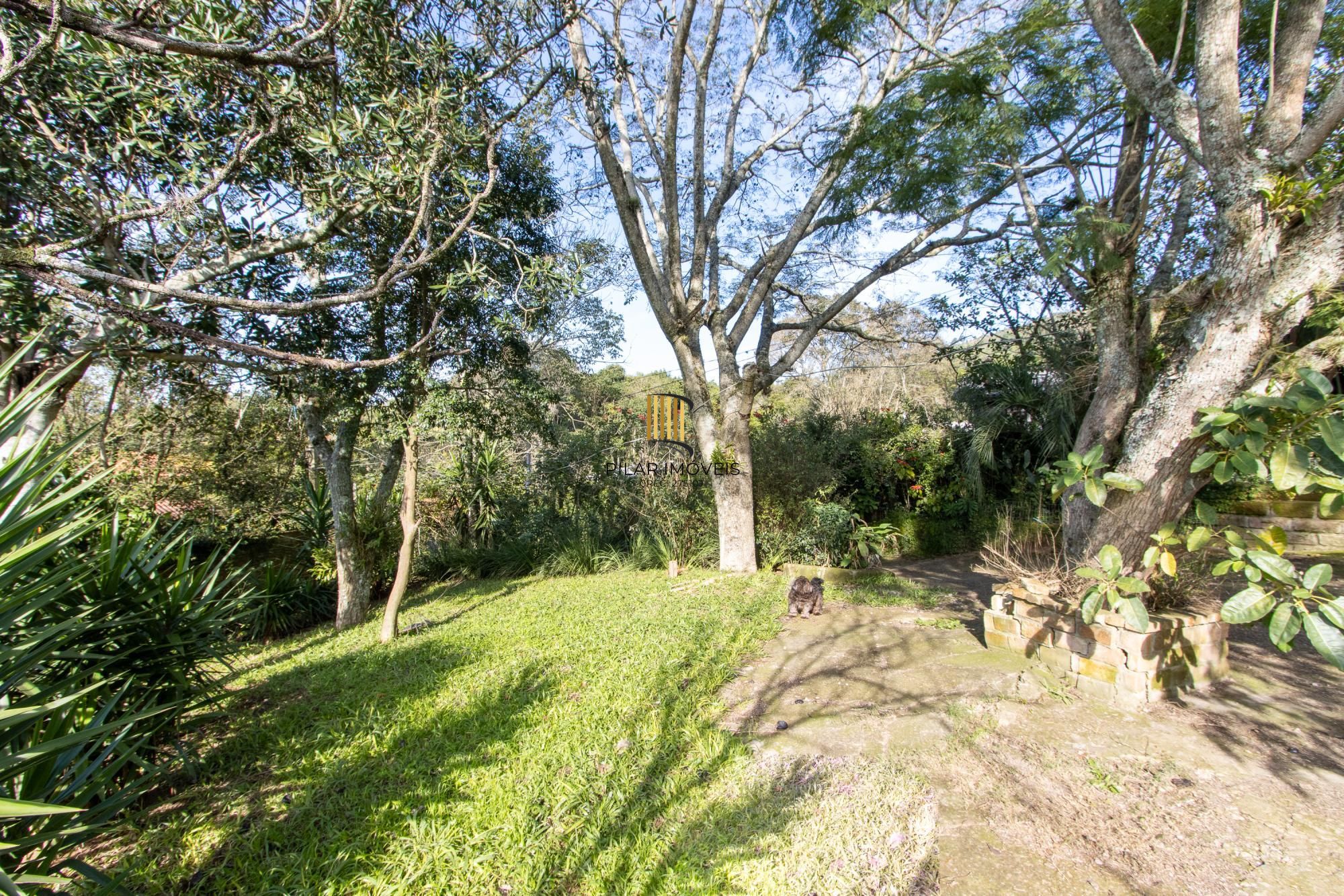 Casa para Venda - 130m², 3 dormitórios, sendo 1 suites, 3 vagas - Hípica