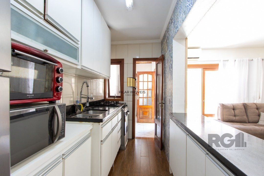 Casa para Venda - 135m², 3 dormitórios, sendo 1 suites, Hípica