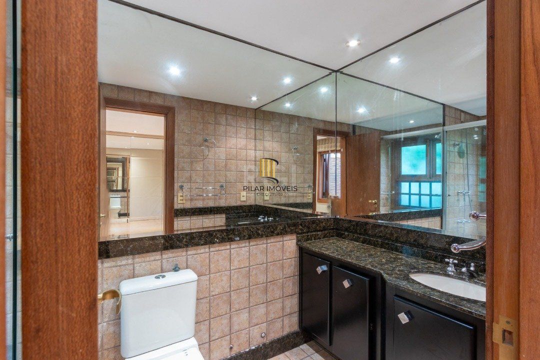 Casa Condominio para Venda - 215.81m², 4 dormitórios, sendo 1 suites, 2 vagas - Tristeza
