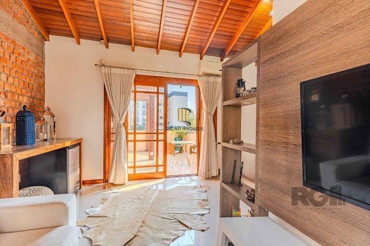 Casa 3 dormitórios no bairro Tristeza