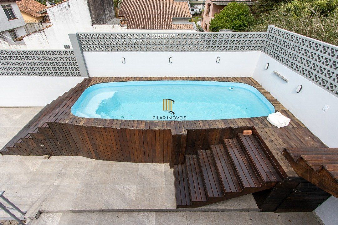 Casa 3 dormitórios no bairro Tristeza