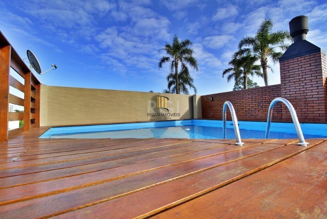 Casa para Venda - 273m², 4 dormitórios, sendo 1 suites, 5 vagas - Tristeza