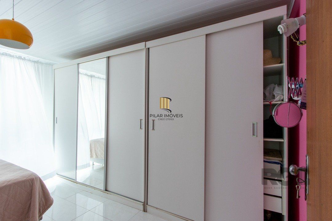 Casa, 5 dormitórios, sendo 1 suíte, 312m² privativos, 8 vagas - Bairro Vila Nova