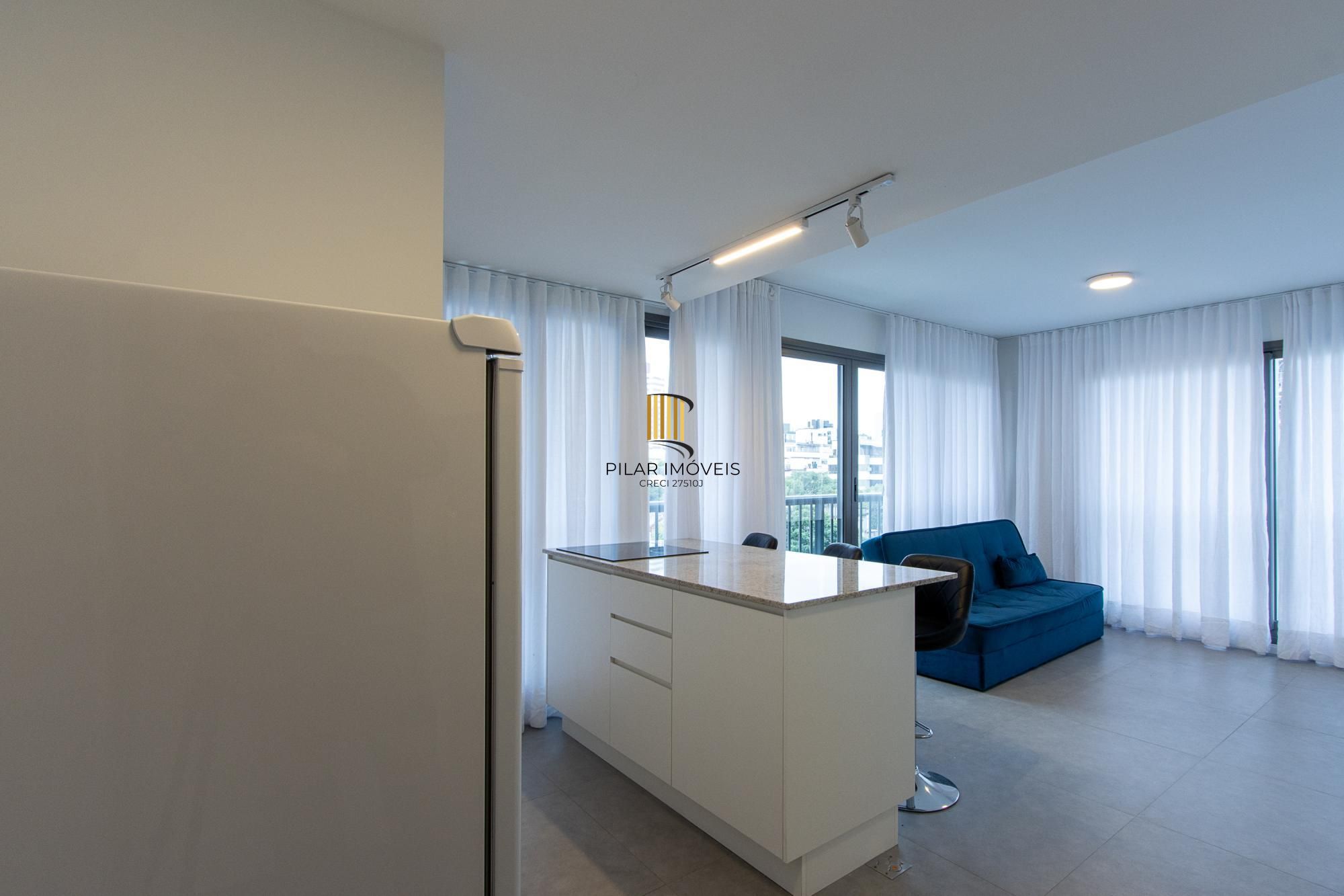 apartamento de 01 dormitório suíte, localizado no moderno no coração do bairro Petrópolis.