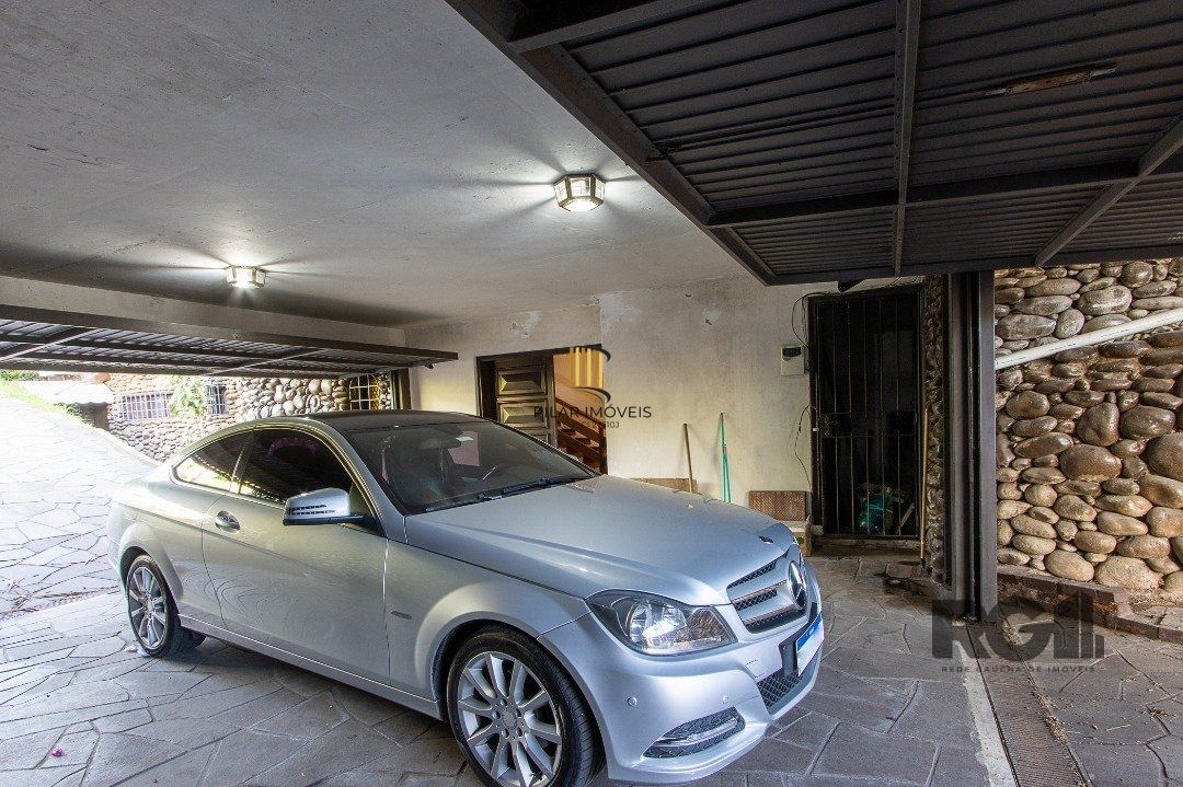 Casa para Venda - 580m², 3 dormitórios, sendo 1 suites, 3 vagas - Santa Tereza