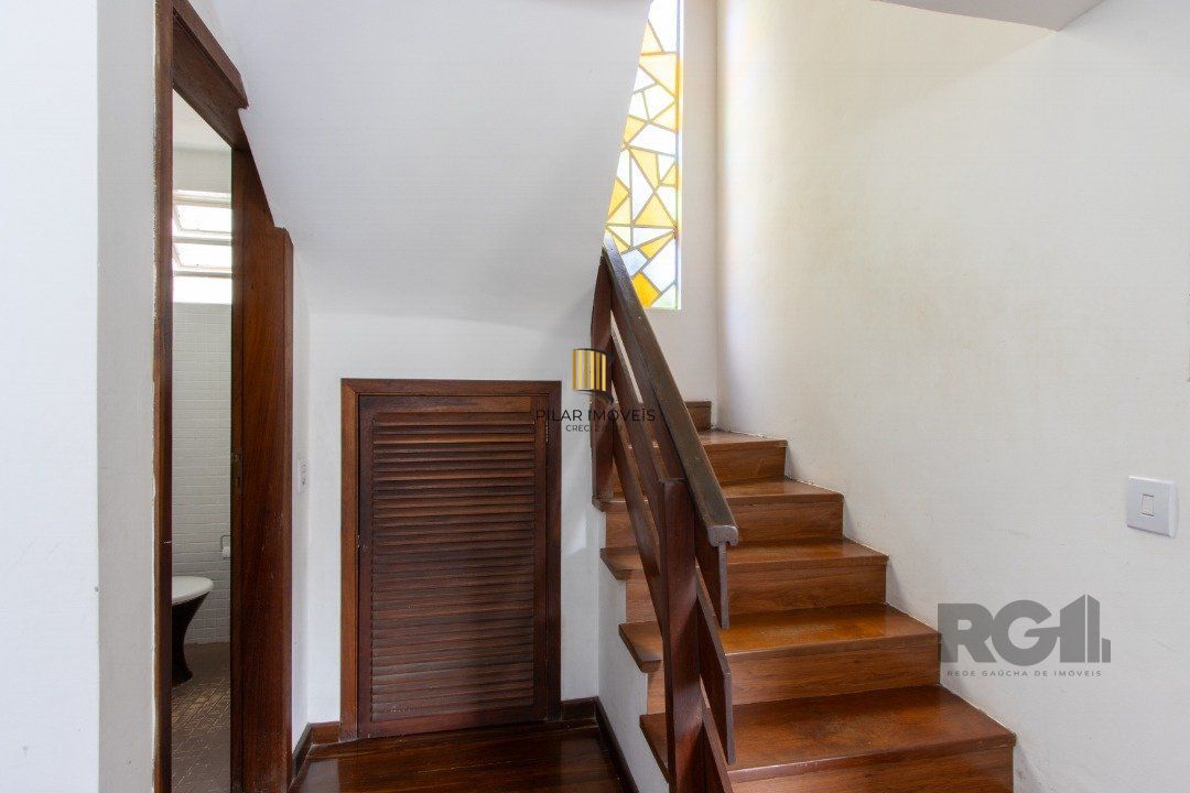 Casa ampla à venda em Santa Tereza - Porto Alegre