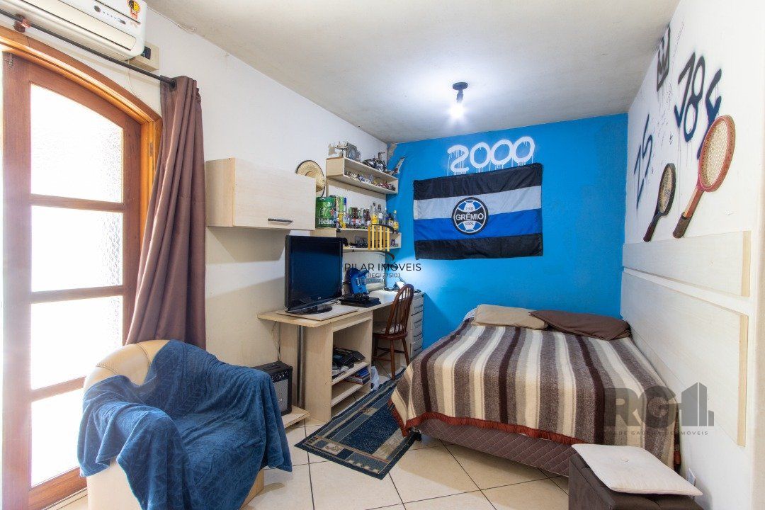 Casa de Condomínio 4 dormitórios no bairro Hípica