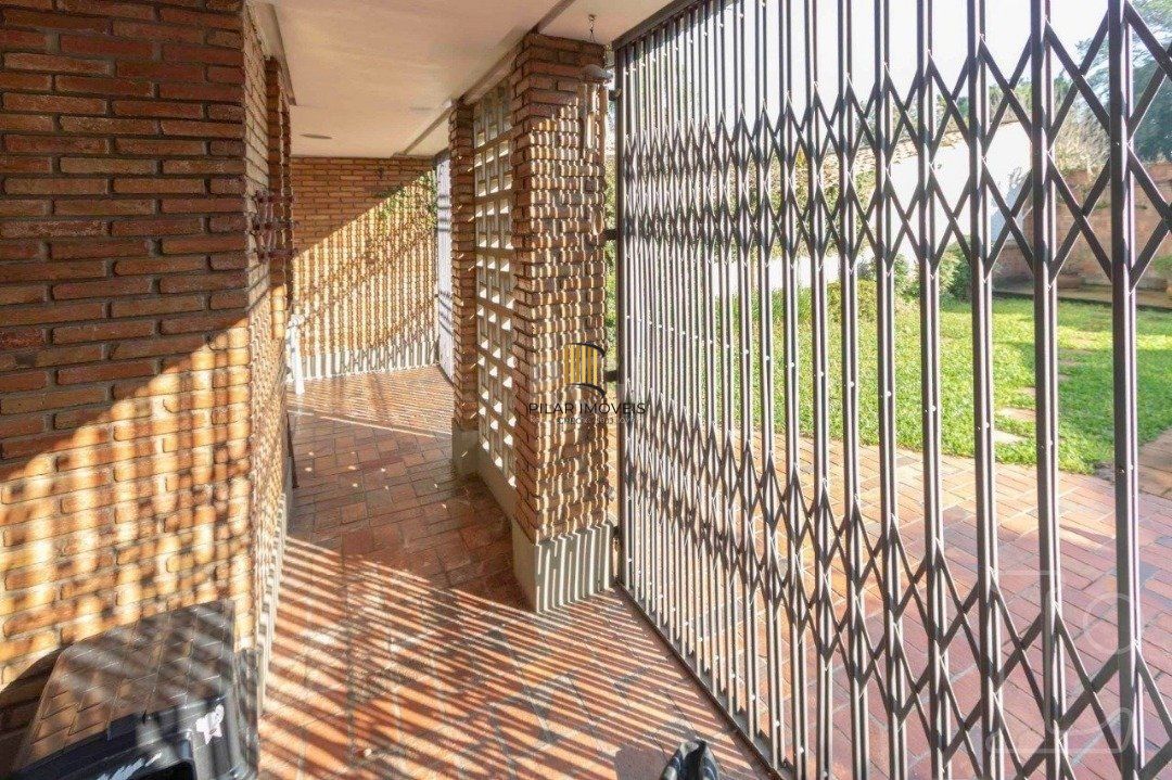 Casa para Venda - 349m², 4 dormitórios, sendo 1 suites, 3 vagas - Tristeza