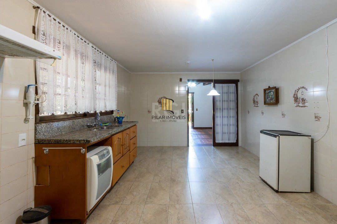 Casa para Venda - 357.28m², 4 dormitórios, sendo 1 suites, 4 vagas - Jardim Isabel