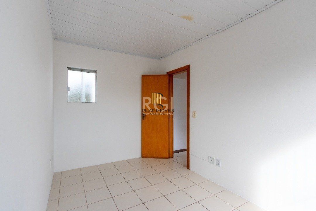 Casa para Venda - 98.24m², 2 dormitórios, 1 vaga - Restinga