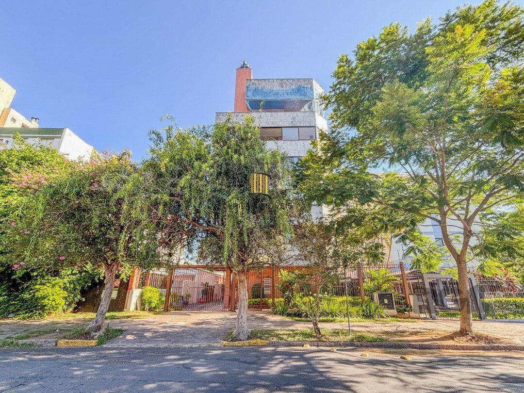 Apartamento amplo de 191m² privativos reformado