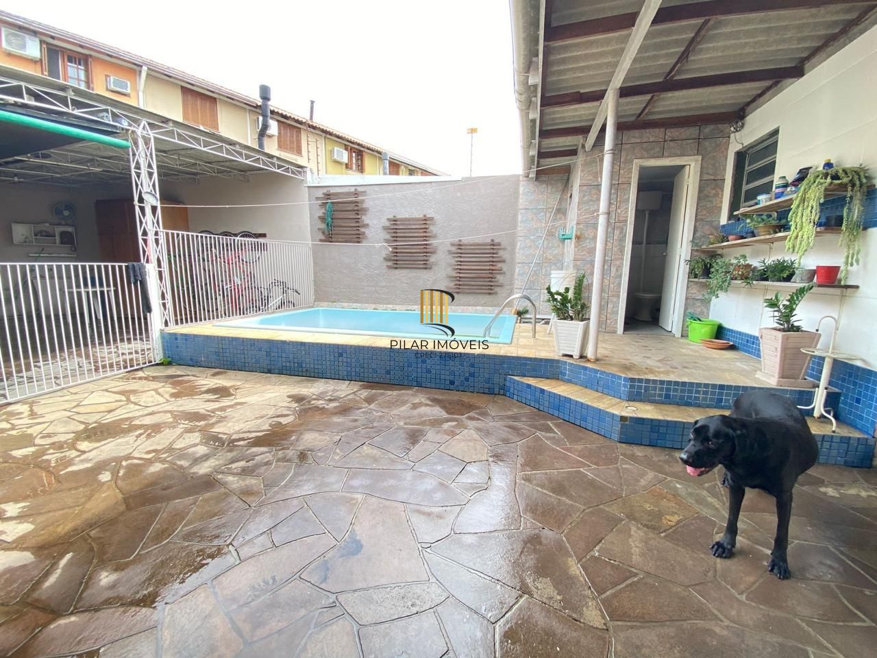 Casa 4 dormitórios I vaga 8 carros I Bairro Camaquã