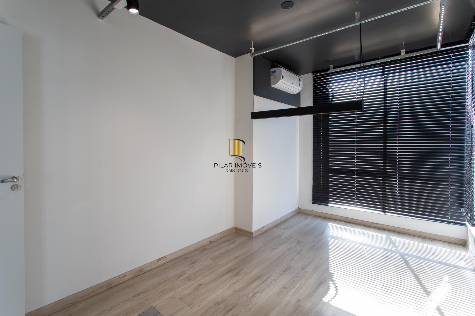 Andar inteiro de 214 m²