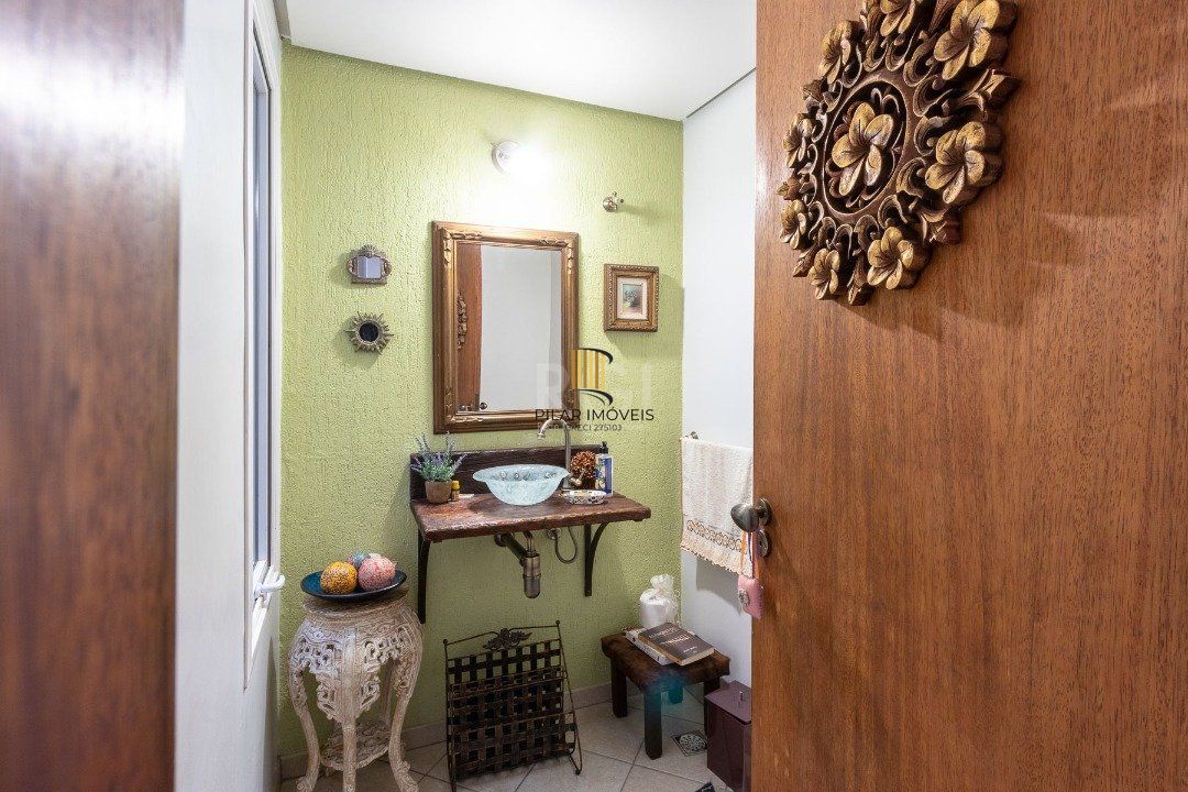 Casa para Venda - 226.96m², 3 dormitórios, sendo 2 suites, 3 vagas - Jardim Isabel