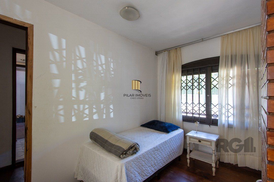 Casa para Venda - 572m², 5 dormitórios, sendo 1 suites, Cavalhada