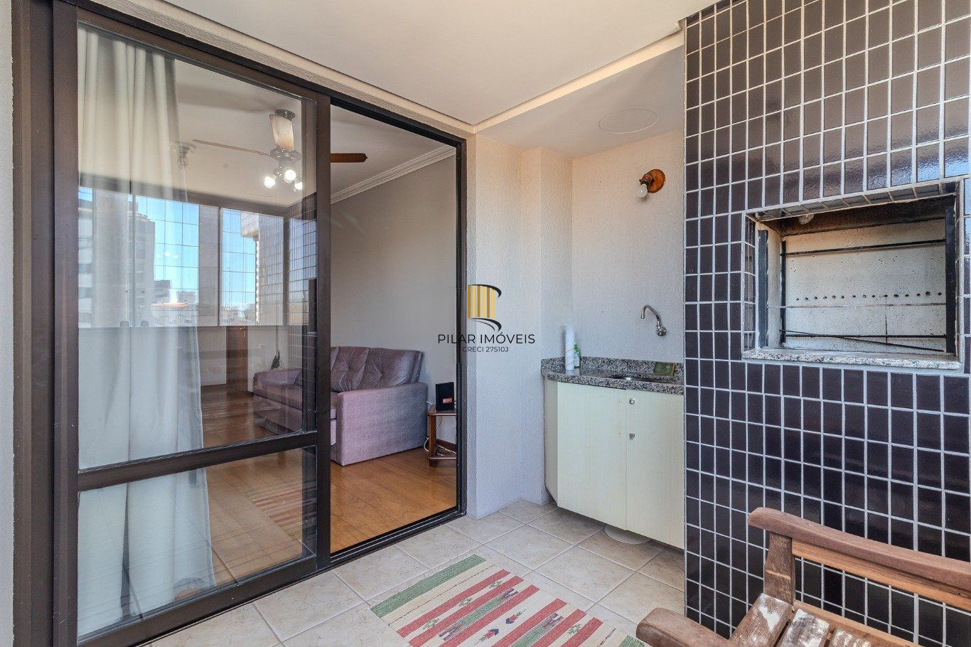 Apartamento com 2 quartos, vaga dupla - Bairro Petrópolis