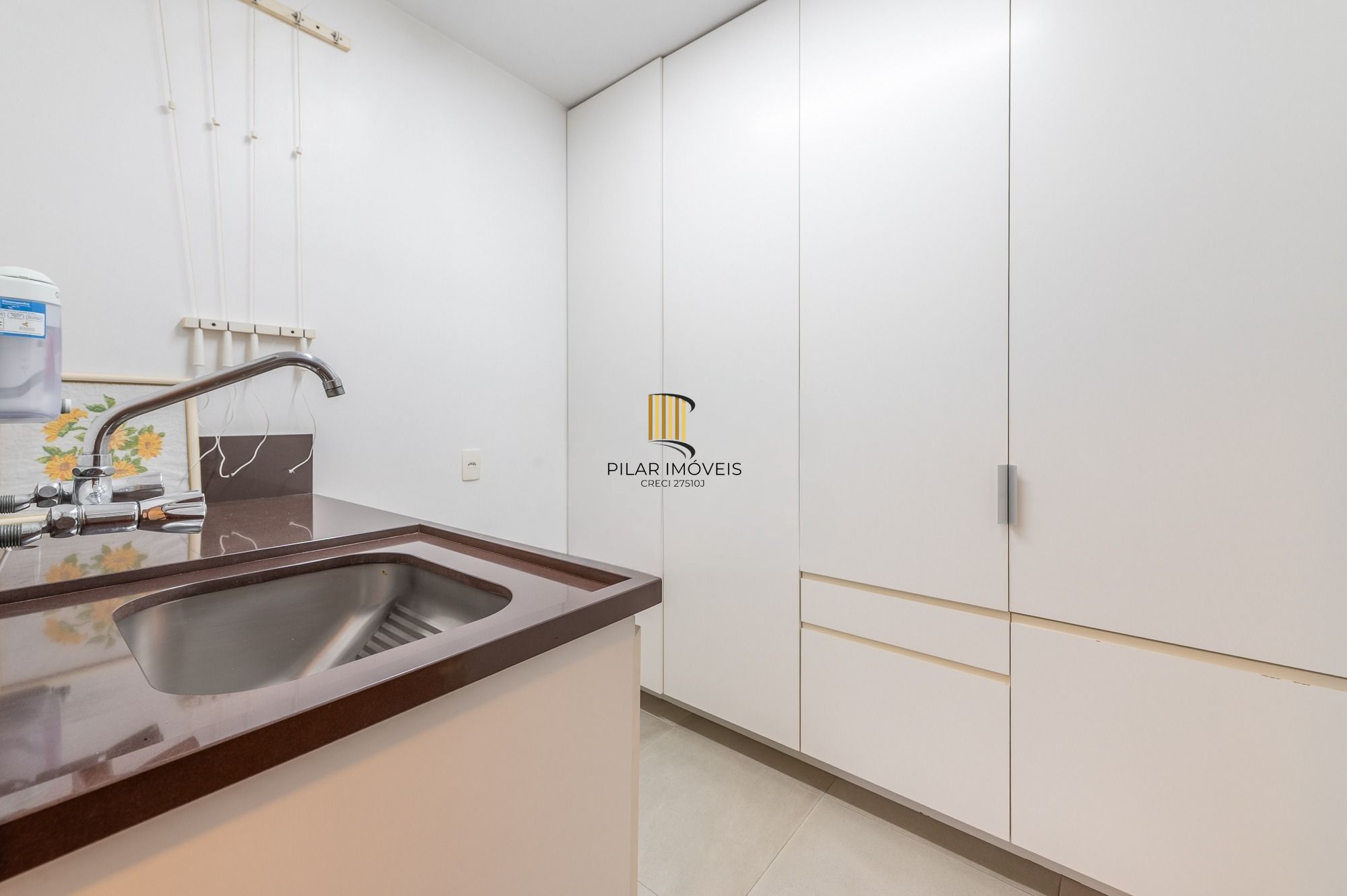 Apartamento com 124m² e 3 dormitórios, 1 suíte, 2 vagas no bairro Higienópolis