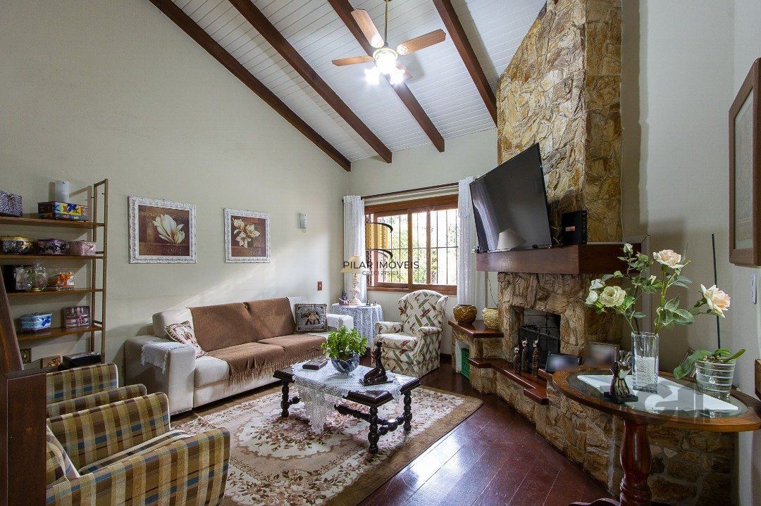 Casa 3 dormitórios no bairro Ipanema