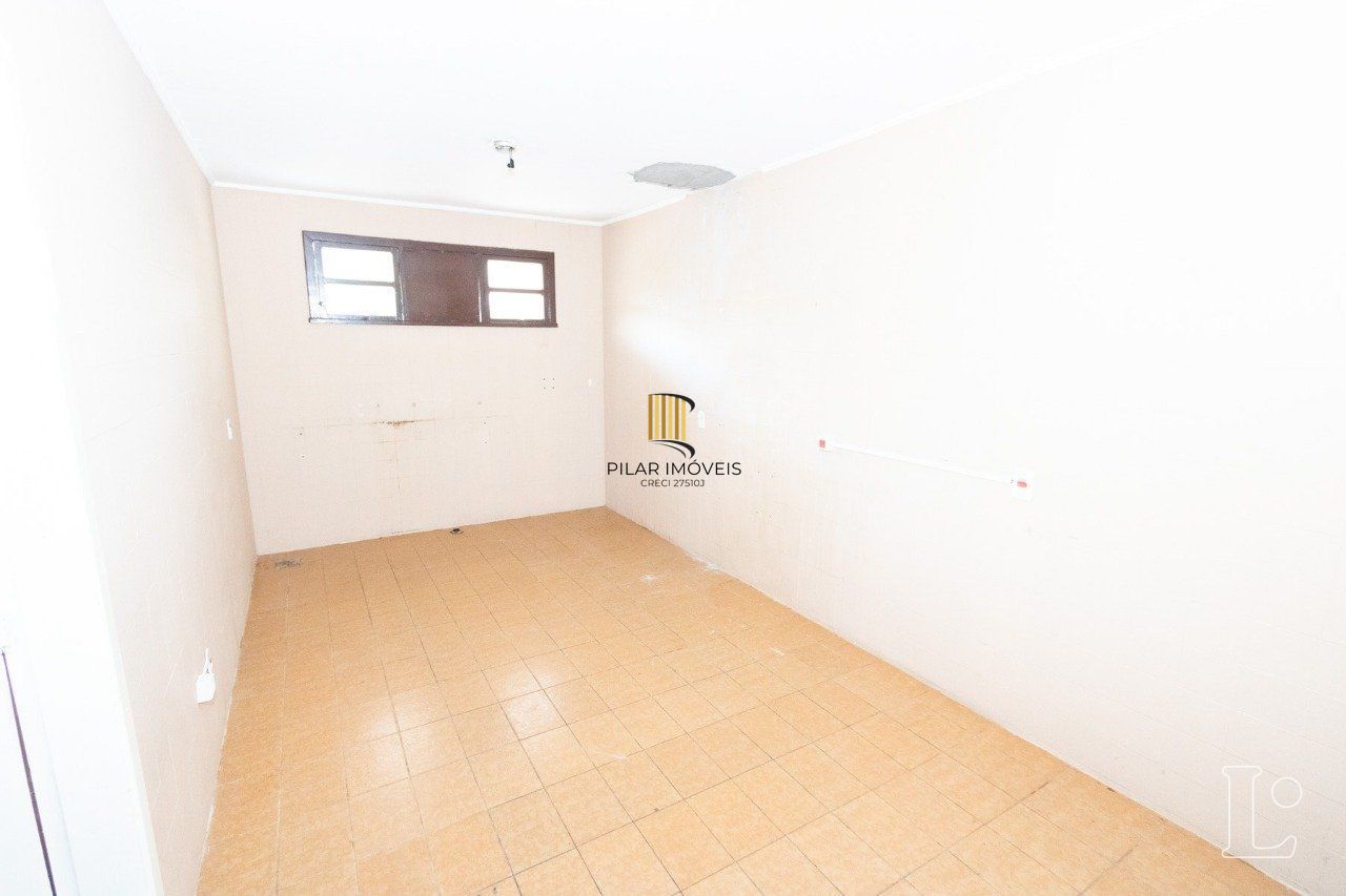 Casa Comercial no bairro Tristeza