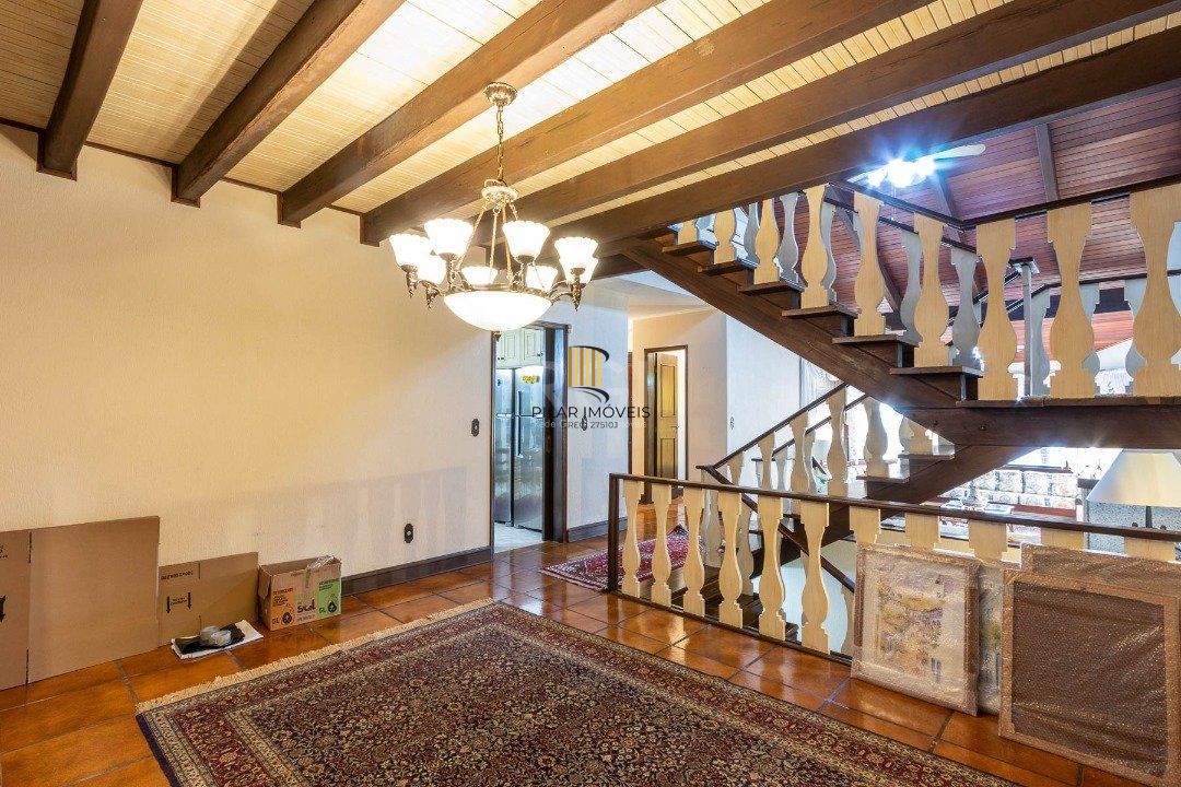 Casa para Venda - 430m², 4 dormitórios, sendo 2 suites, 4 vagas - Vila Assunção