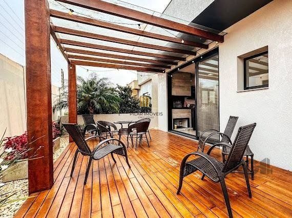 Casa de Condomínio 4 dormitórios no bairro Centro