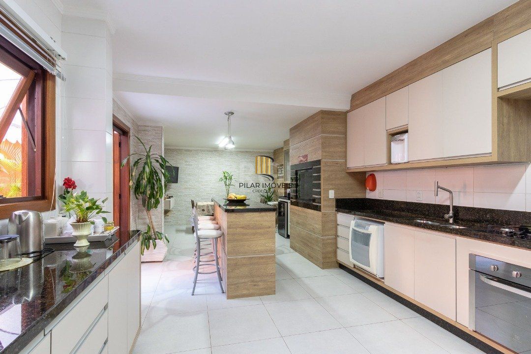 Casa Condominio para Venda - 286.89m², 4 dormitórios, sendo 2 suites, 2 vagas - Cristal