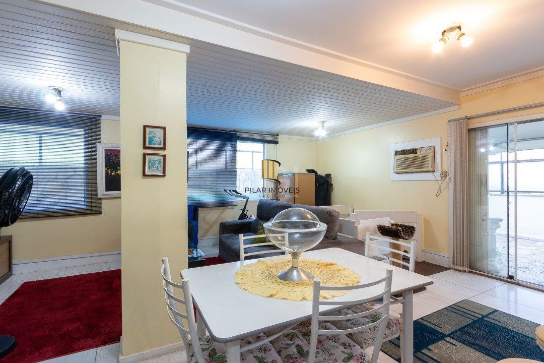 Cobertura para Venda - 230.54m², 3 dormitórios, sendo 1 suites, 2 vagas