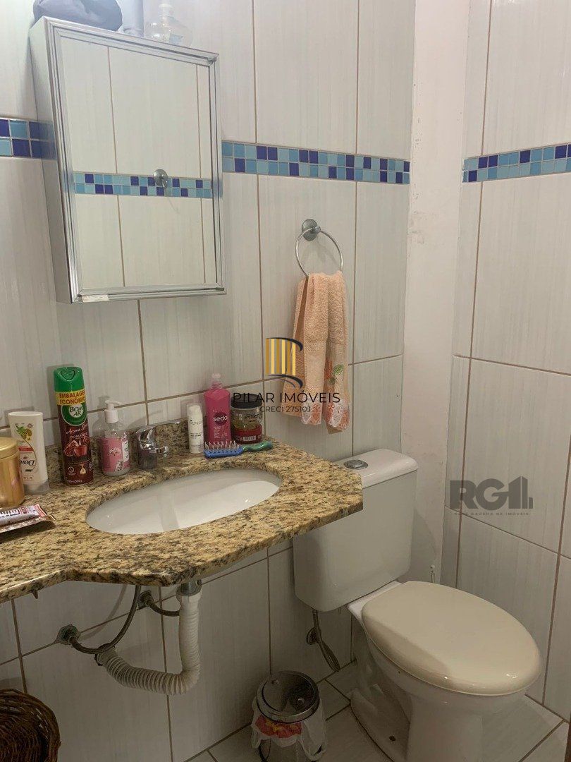 Casa 3 dormitórios no bairro Hípica