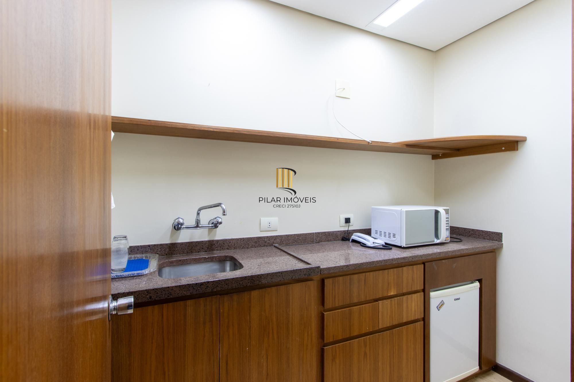 Conjunto comercial na Moinhos de Vento.