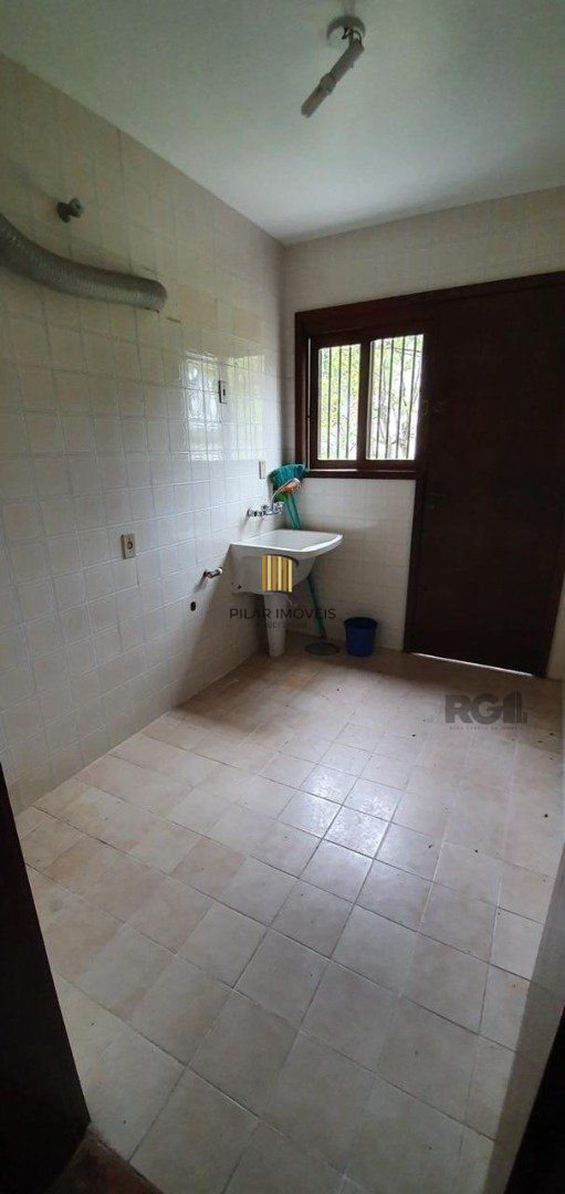 Casa 3 dormitórios no bairro Teresópolis